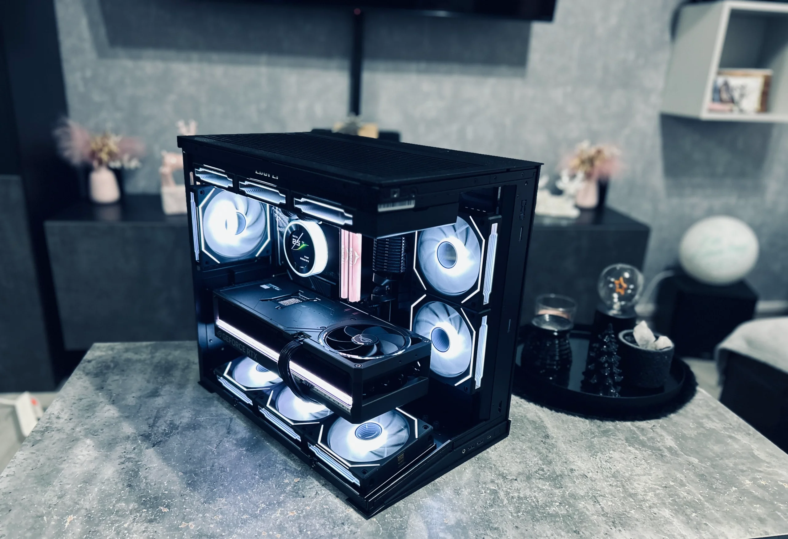 B_Buildz가 제작한 Astra Mini V2 조립품 Seasonic VERTEX PX -1000