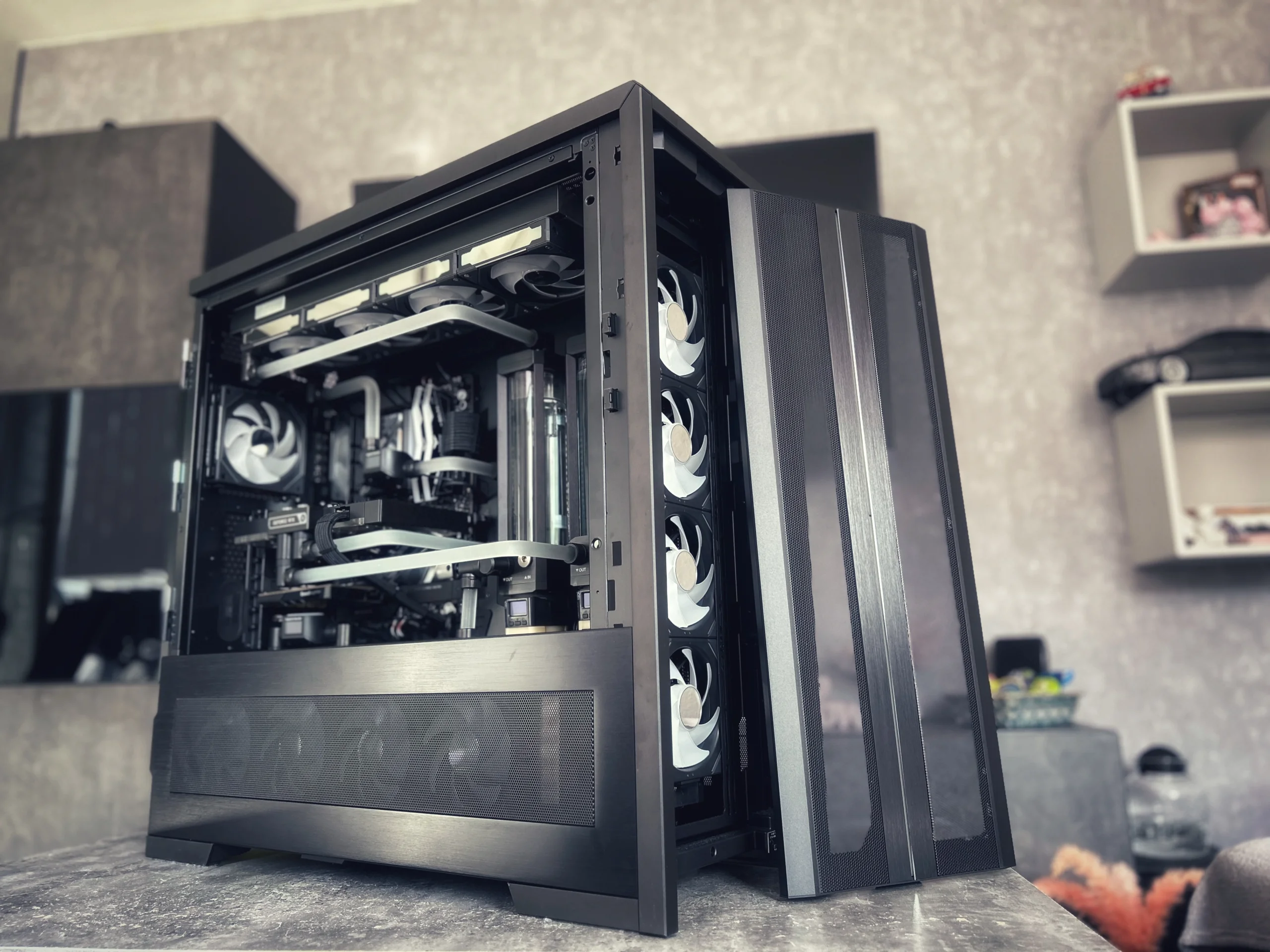 Adrian “B_Buildz” Blacha – Clean PC Modding with Seasonic