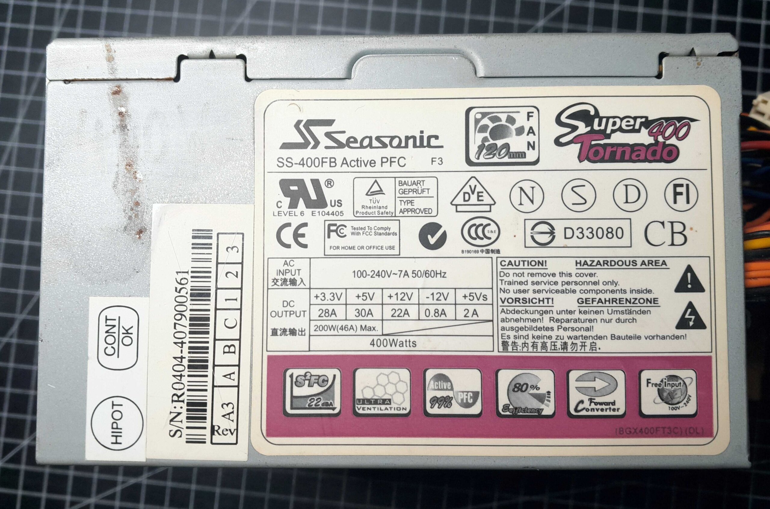 Seasonic Super Tornado 400 displayed in a museum-style case